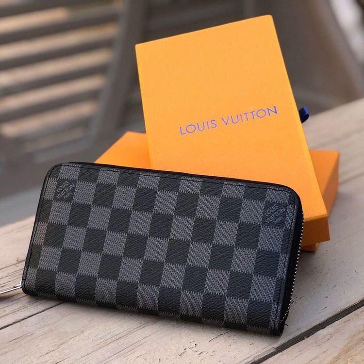 Offers Louis Vuitton check wallets for women