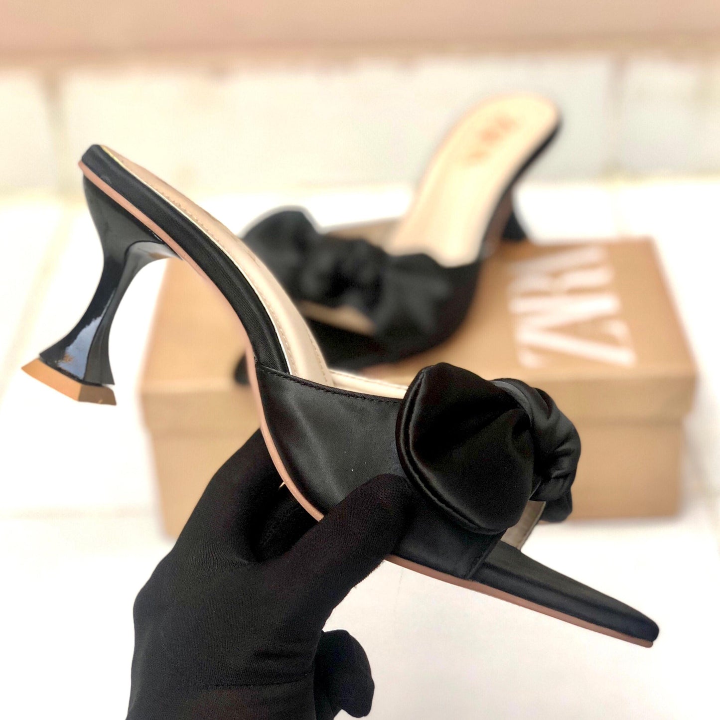Zara Bow Heels – Elegant Women’s Footwear (Black)