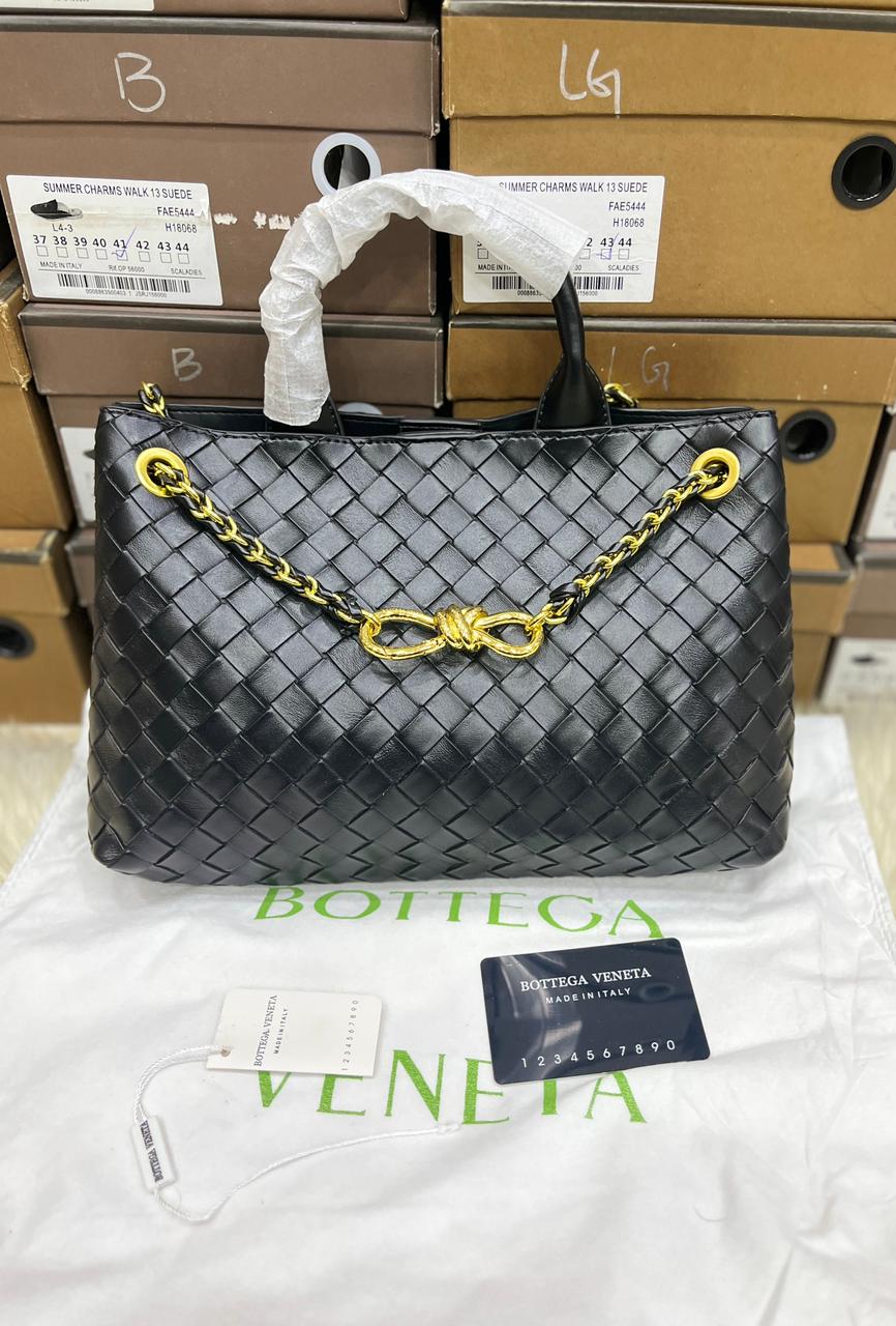 Bottega deals inspired handbag