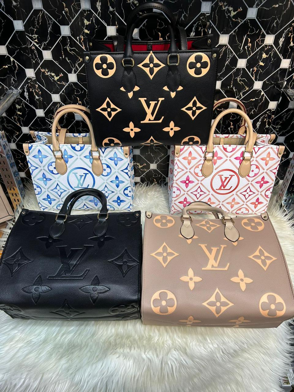 Louis Vuitton Onthego Black Regular Tote Bag for Women (Black/White)