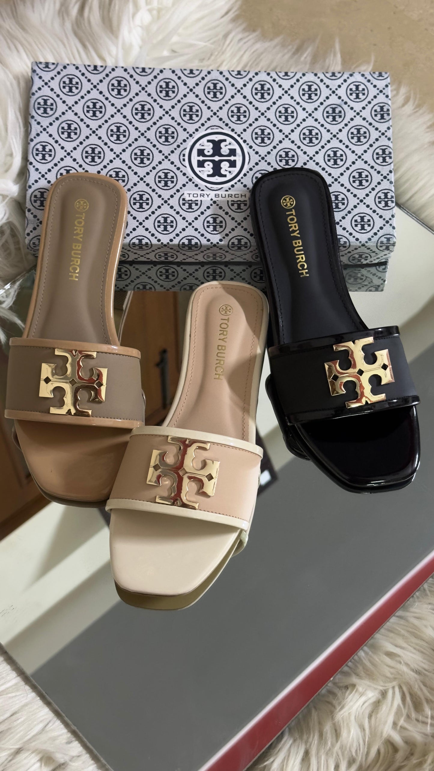 TORY BURCH RESTOCK – Women Flat Slippers (Beige)