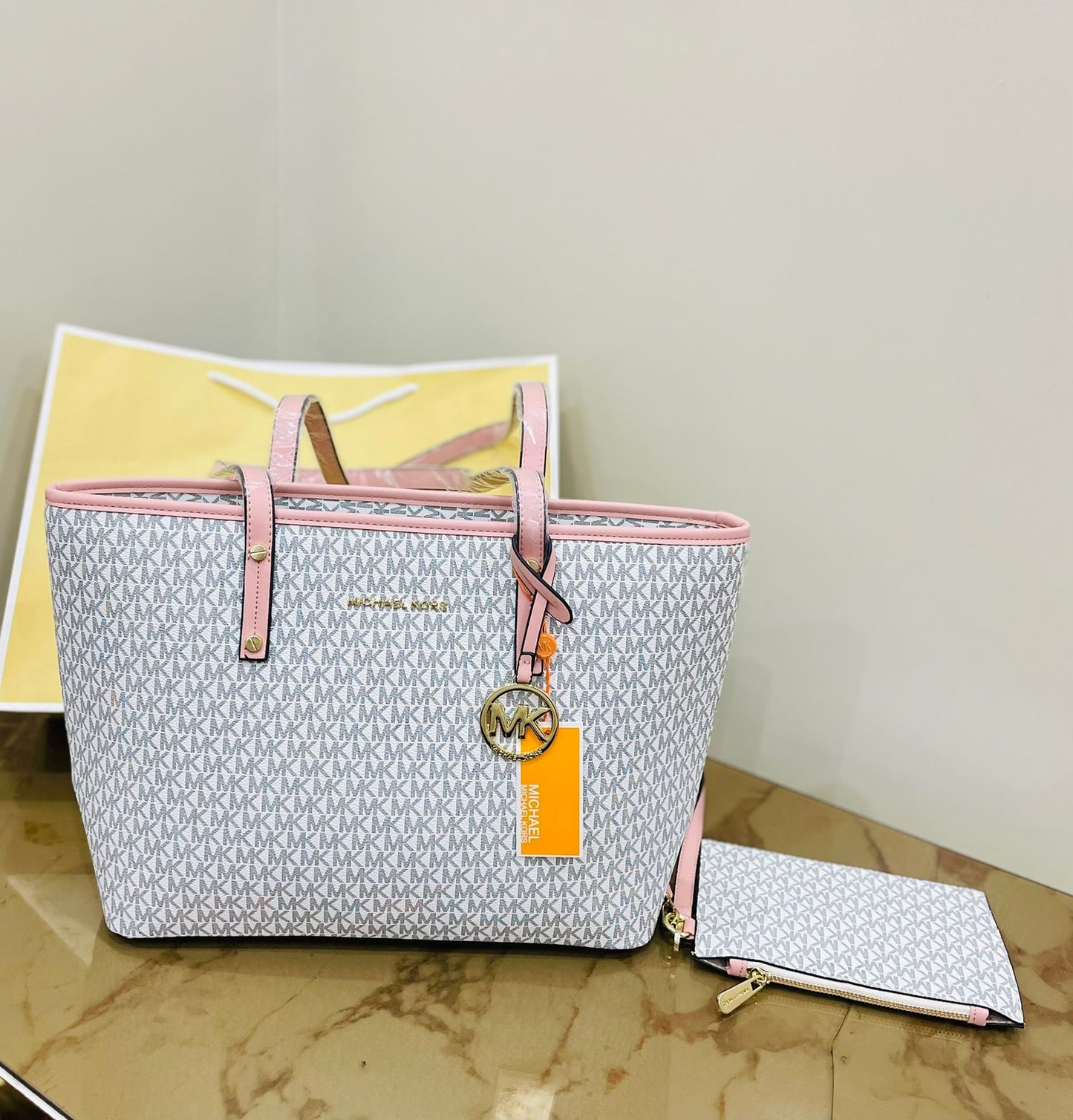 MICHAEL KORS – Premium TOTE Bag (White/Pink)