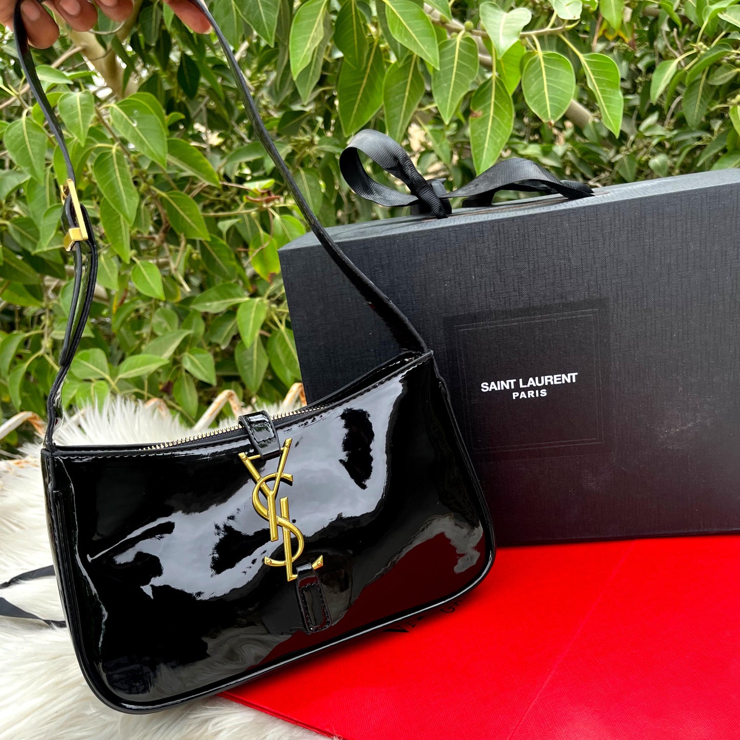 YSL Hobo Crossbody Bag – Chic & Iconic (Black Shine)