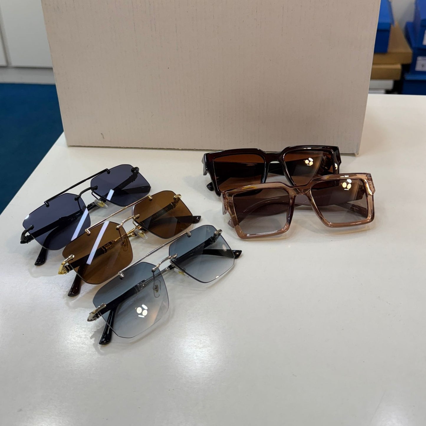 Louis Vuitton Branded Sunglasses – Luxury Unisex with Brand Box Case-3