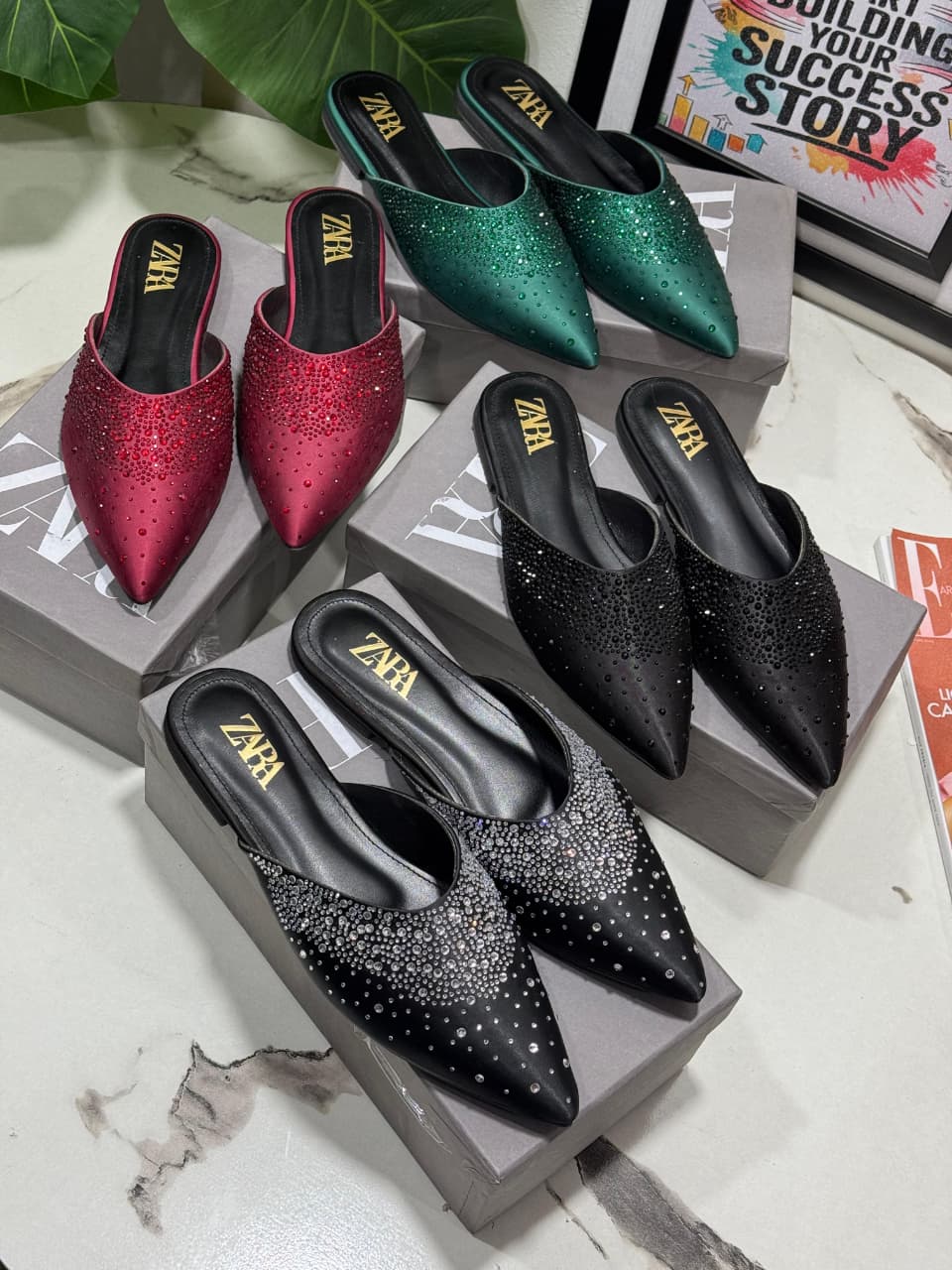 ZARA STONE FLAT – Women Rhinestone Slippers (Red)