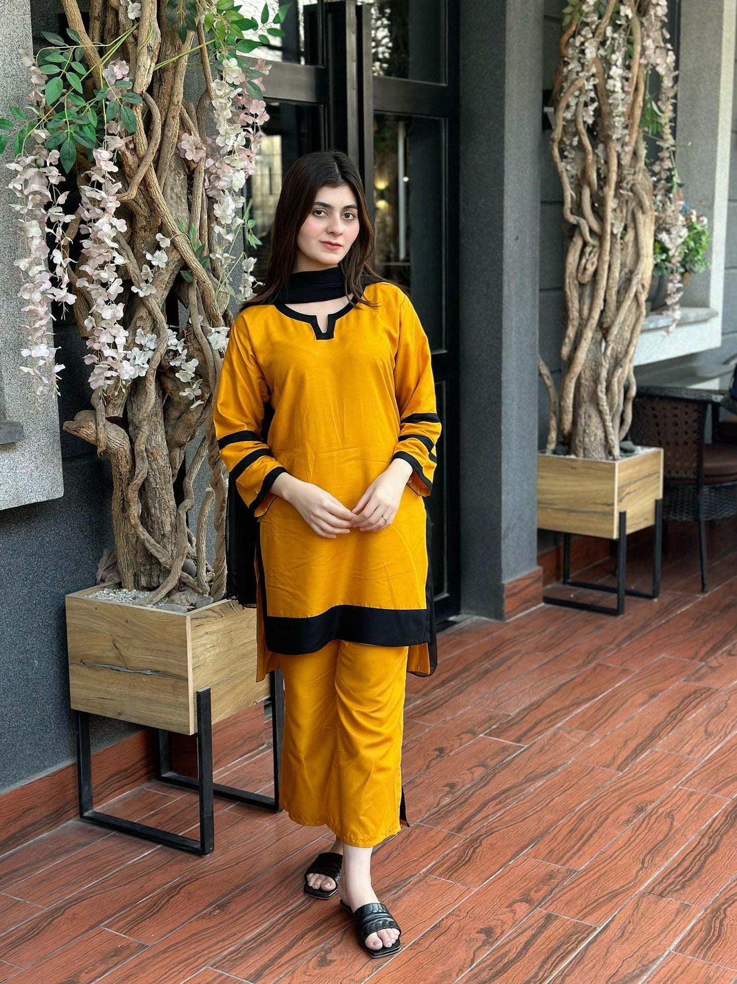 MARIGOLD STICHED 3pcs  (yellow/Mustard)