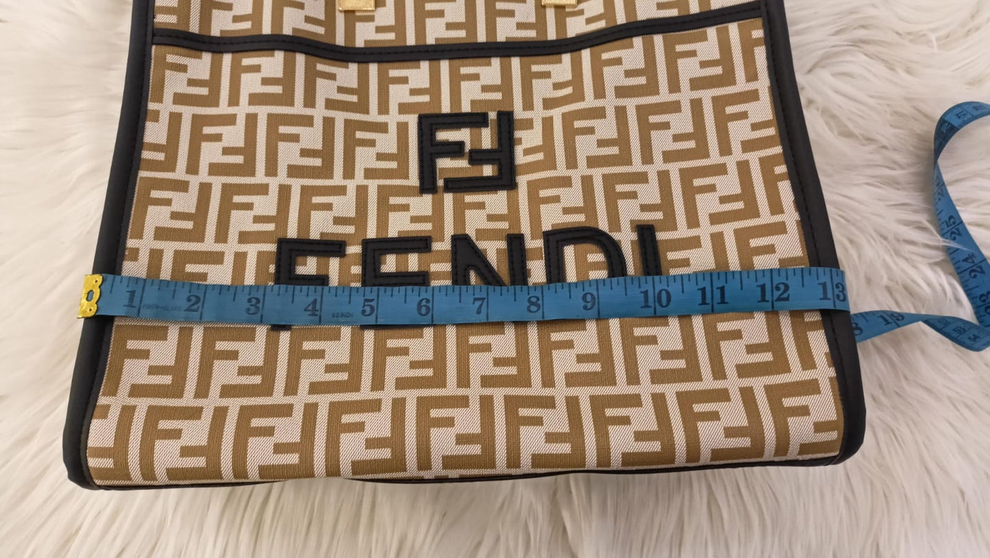 Fendi Women's High-Quality Bag (Brown / Beige)