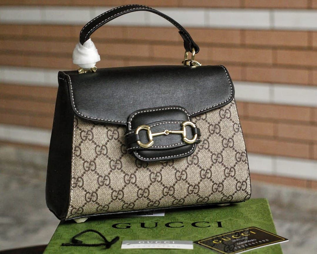 GUCCI Crossbody Women bag