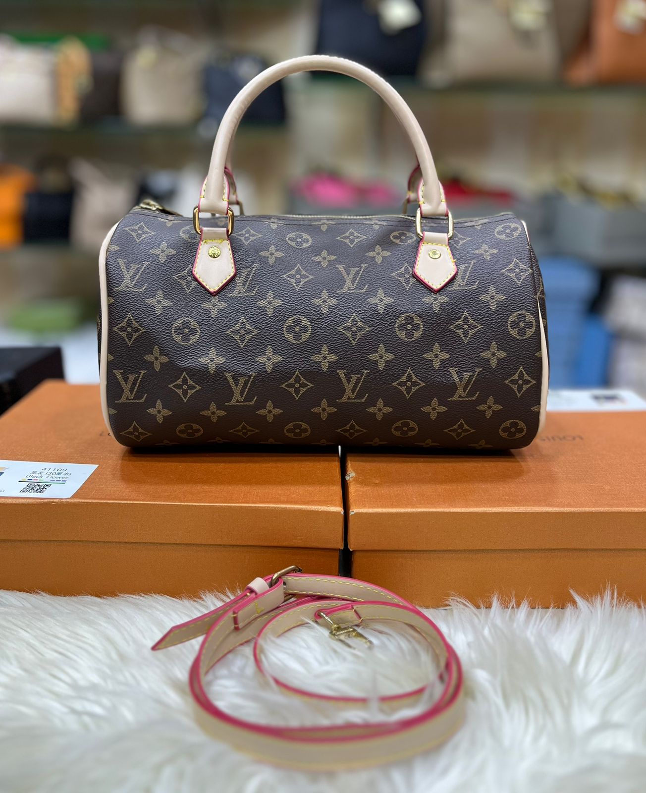 High Quality Louis Vuitton Duffel Bag with Brand Box and Dust Bag (Brown LV Print)