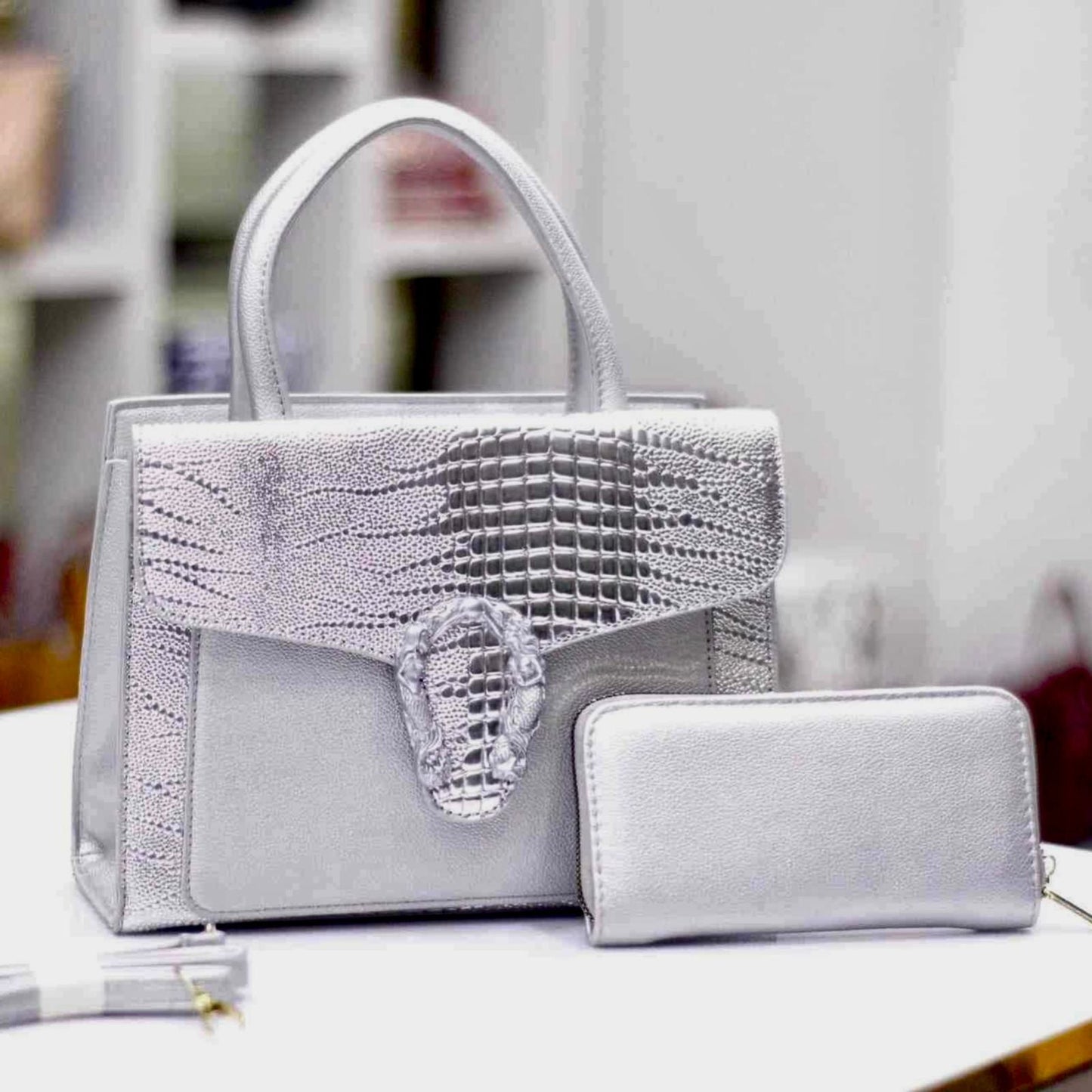 GUCCI 2-Piece Set: Handbag with Clutch (Silver)