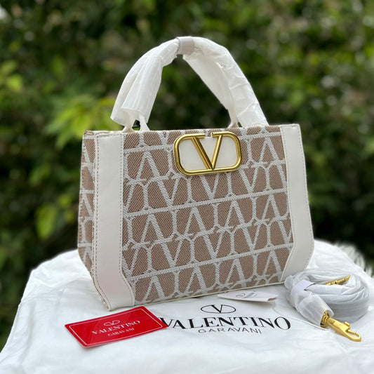 Valentino Master Quality Handbag with Branded Accessories (White)