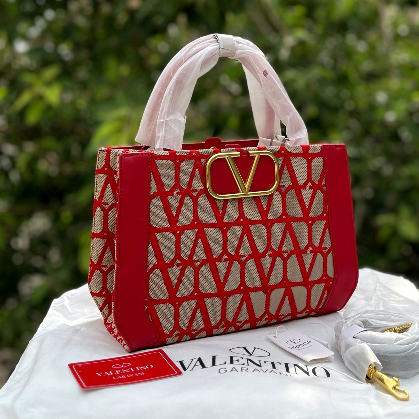 Valentino Master Quality Handbag with Branded Accessories (Red)