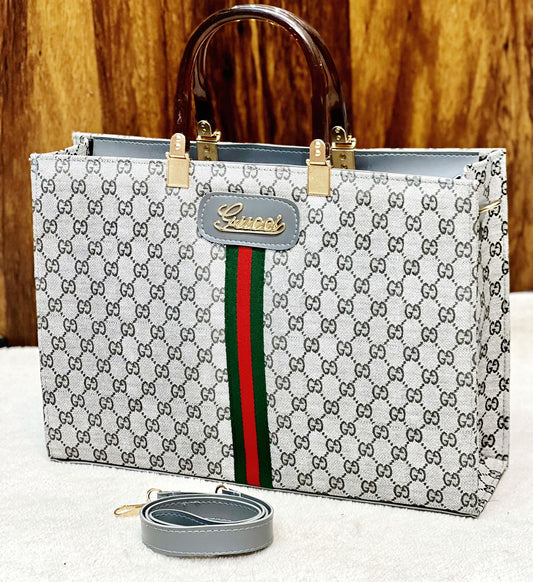 GUCCI Branded Women’s Bag - A Masterpiece of Style and Elegance (Grey/White)