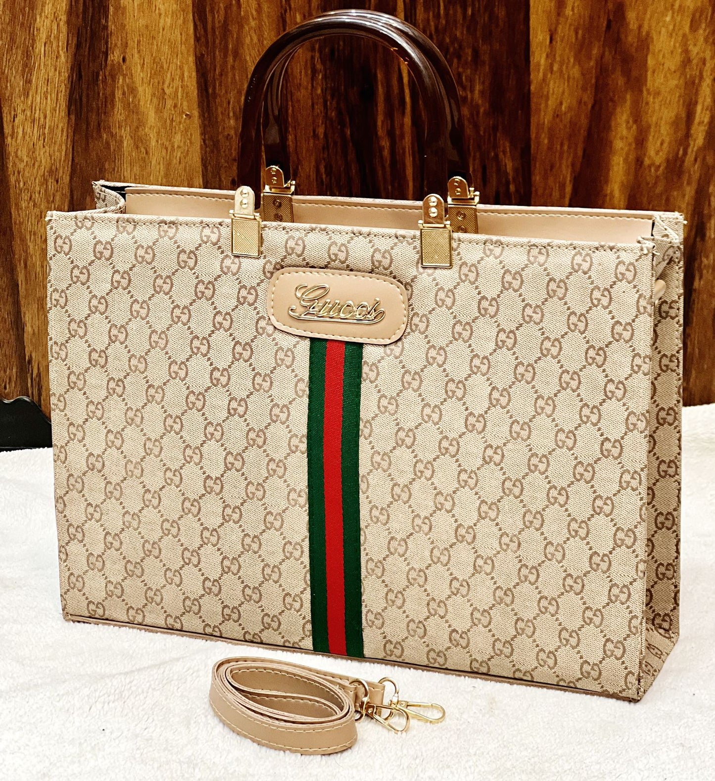 GUCCI Branded Women’s Bag - A Masterpiece of Style and Elegance (Brown 1)