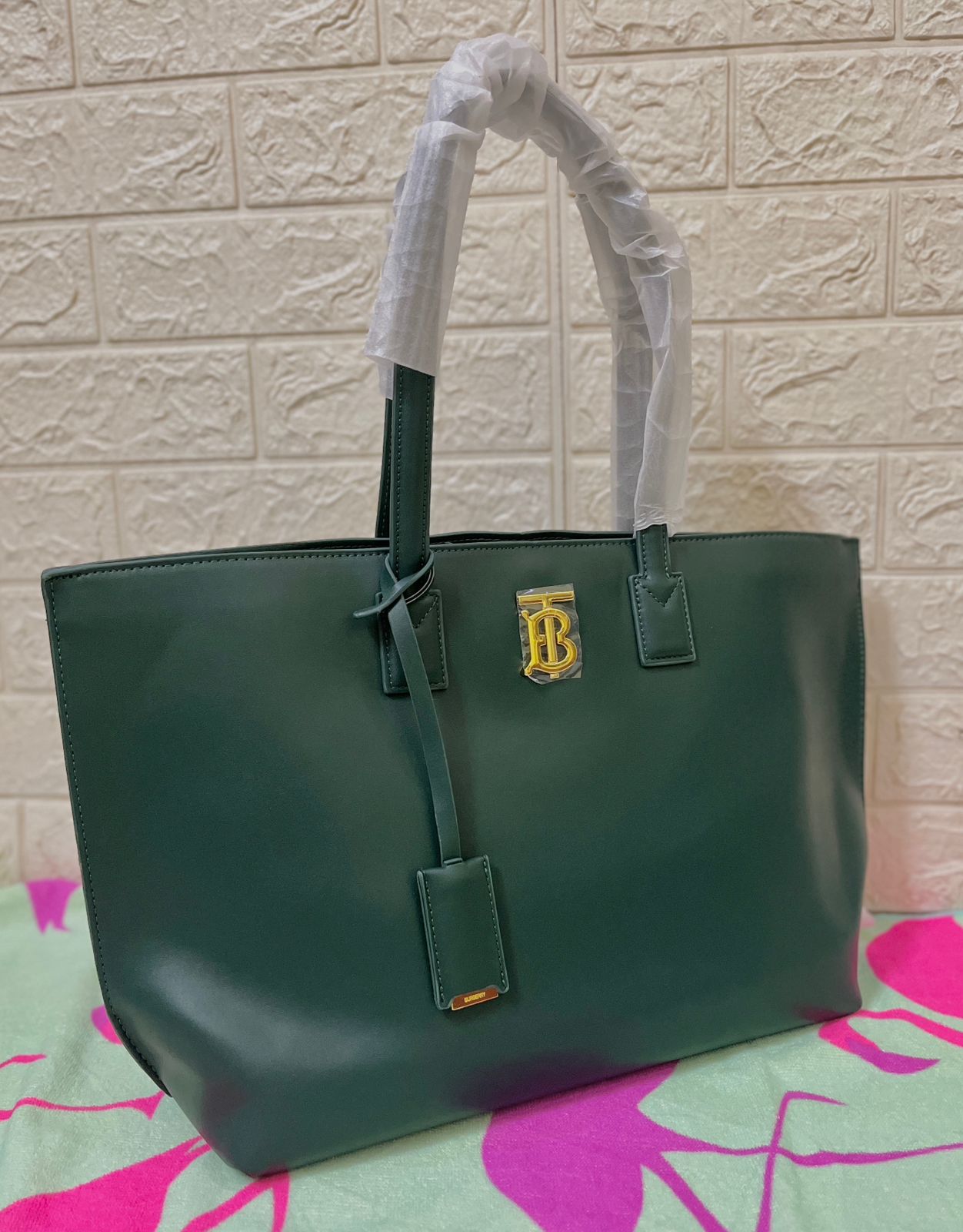 Burberry TB Smooth Leather Tote Bag - Luxury Women Bag (Green)