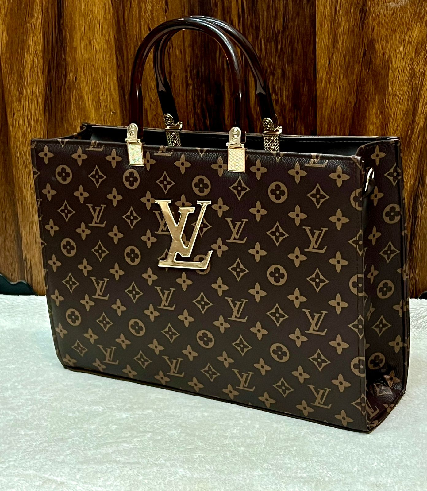 New Arrival! LOUIS VUITTON Women’s Bag – A Masterpiece of Elegance ( Brown 1)