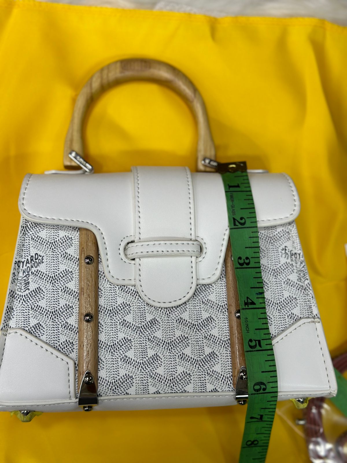 Goyard Coated Leather MM Saigon Top Handle Bag – Luxury & Elegance in Every Detail (Green)