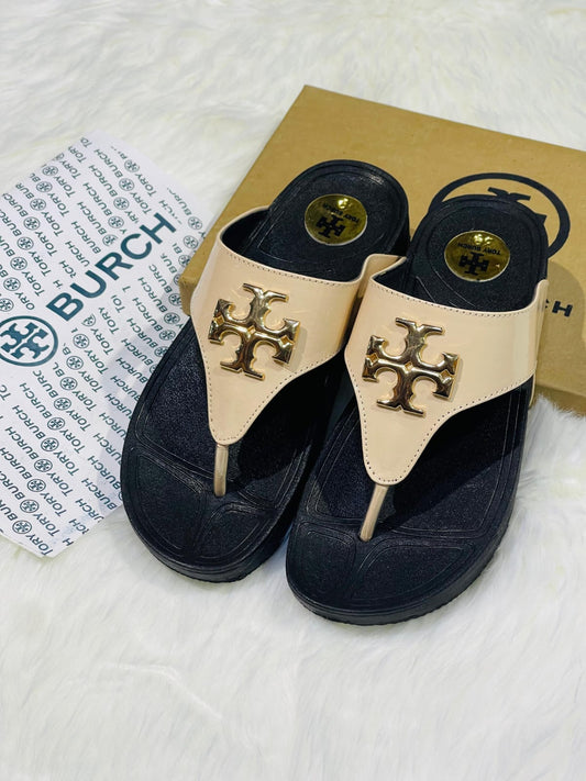 Tory Burch Flip Flops – Stylish Women’s Footwear (Brown 2)