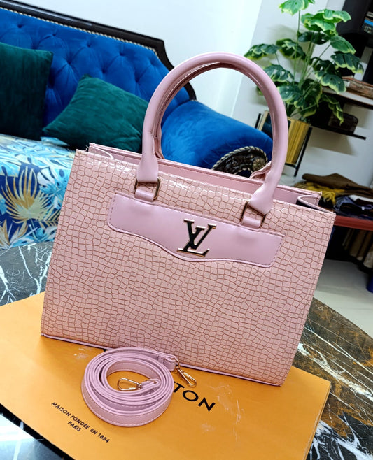 New Arrival - High-Quality LV Bag in Crocodile Shine Material (pink)