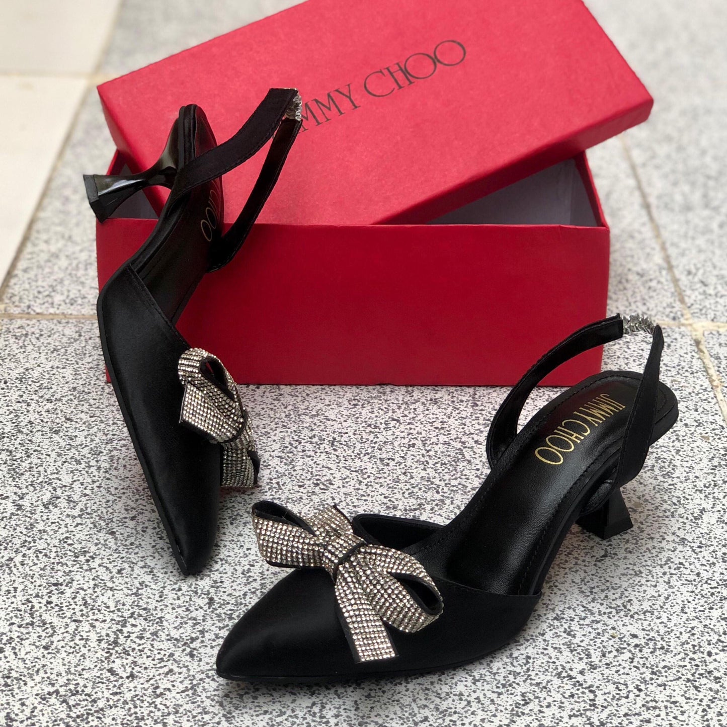 Jimmy Choo Heels 👠 – Elegant Women’s Footwear (black)