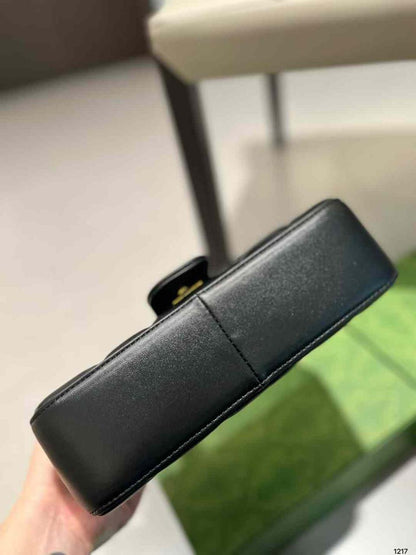 Gucci Marmont Crossbody Bag (black)