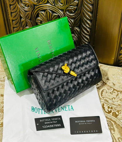 Bottega Veneta Woven Andiamo Crossbody Bag – Premium Quality (Black)