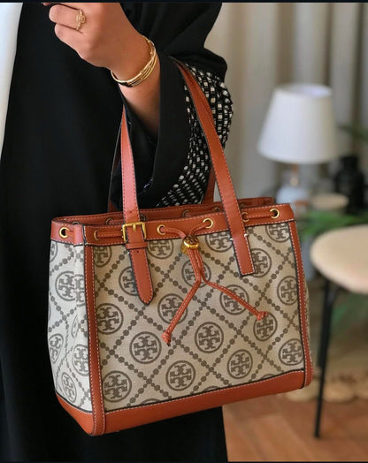 Tory Burch Women Handbag – Master Quality (Brown)