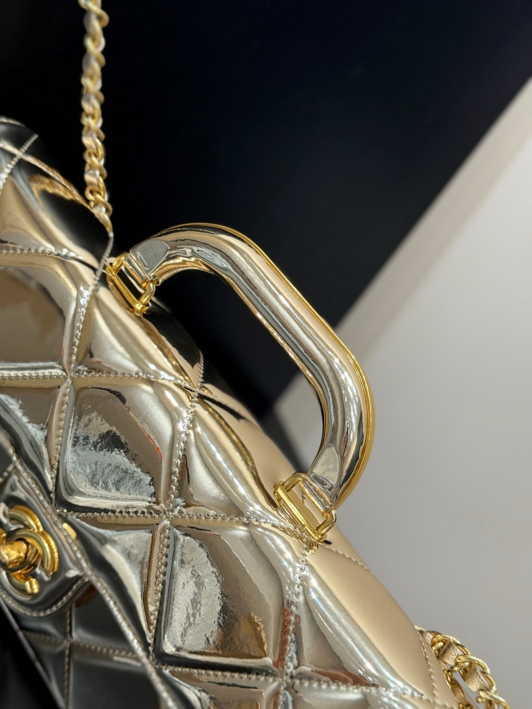 C-H-A-N-E-L Metallic Mirror Large Flap Top Handle Women Bag – Runway Luxury Premium Edition (Gold)