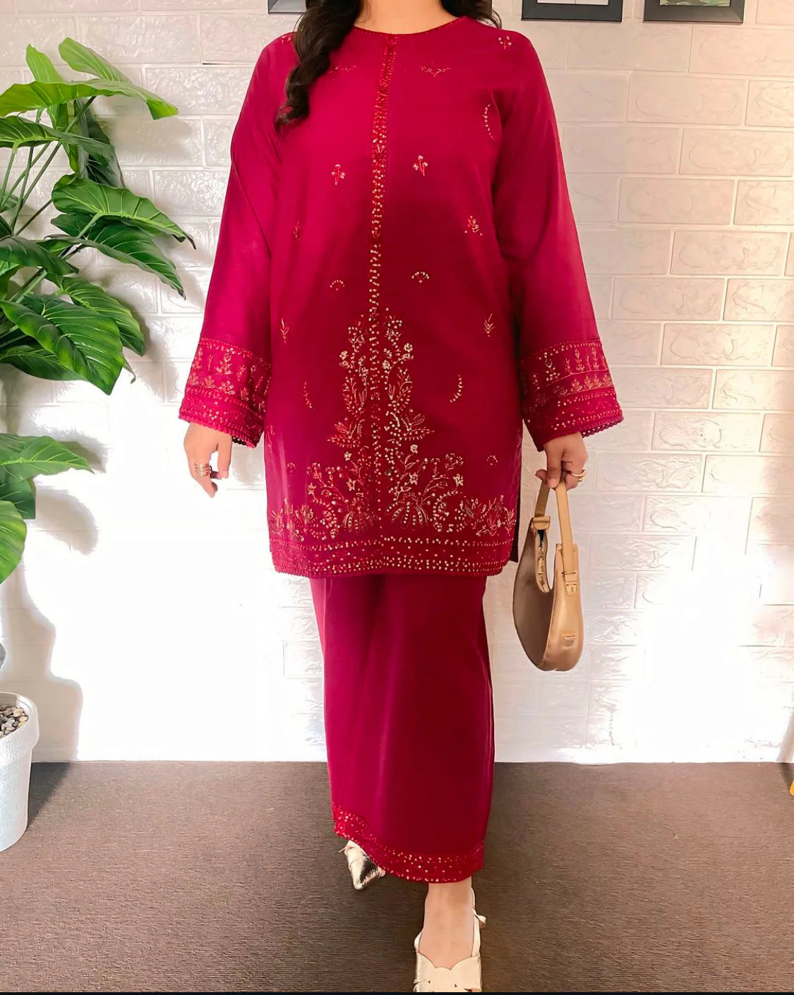 Jenifer Embroided 2Pcs Stitched (maroon)