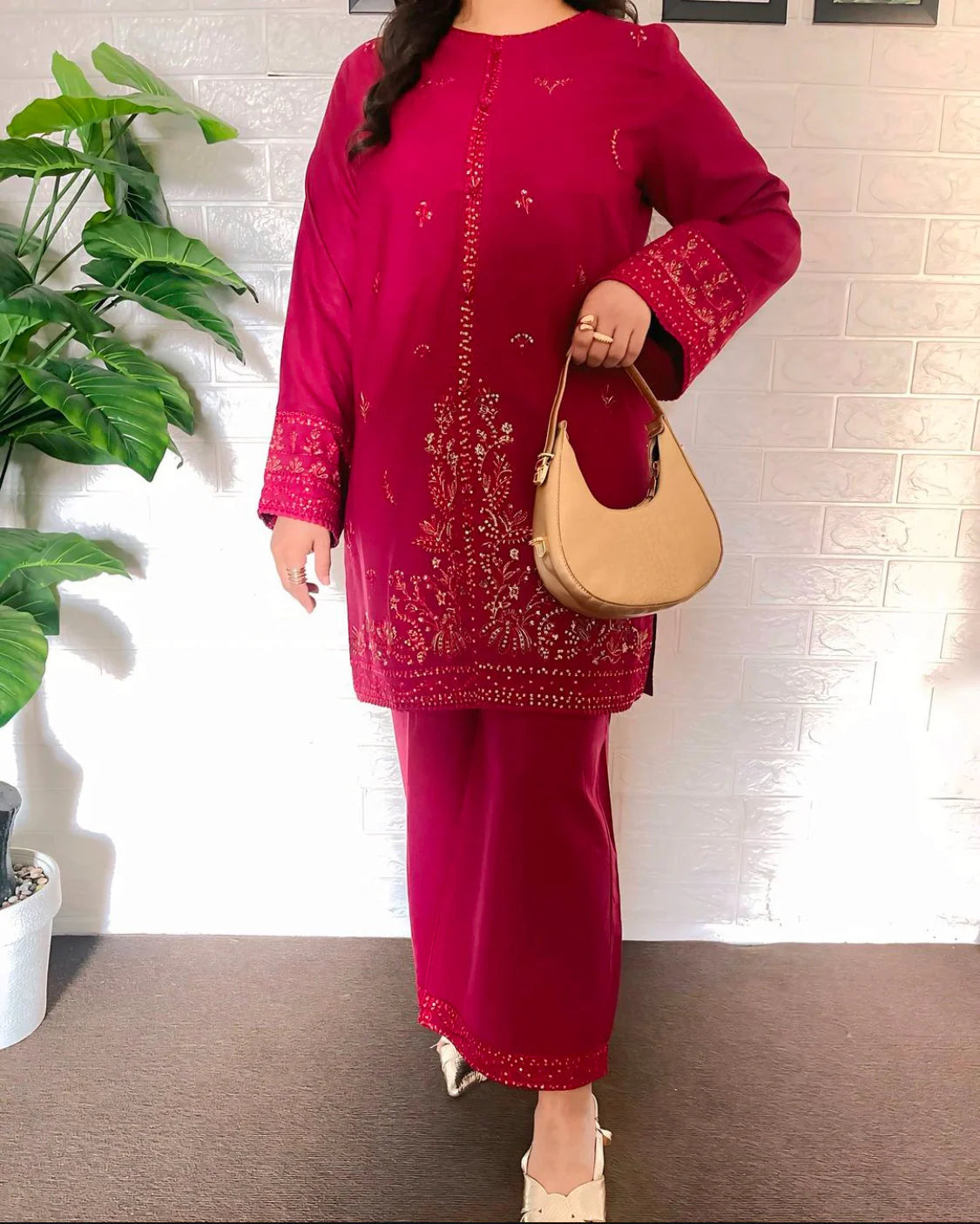 Jenifer Embroided 2Pcs Stitched (maroon)