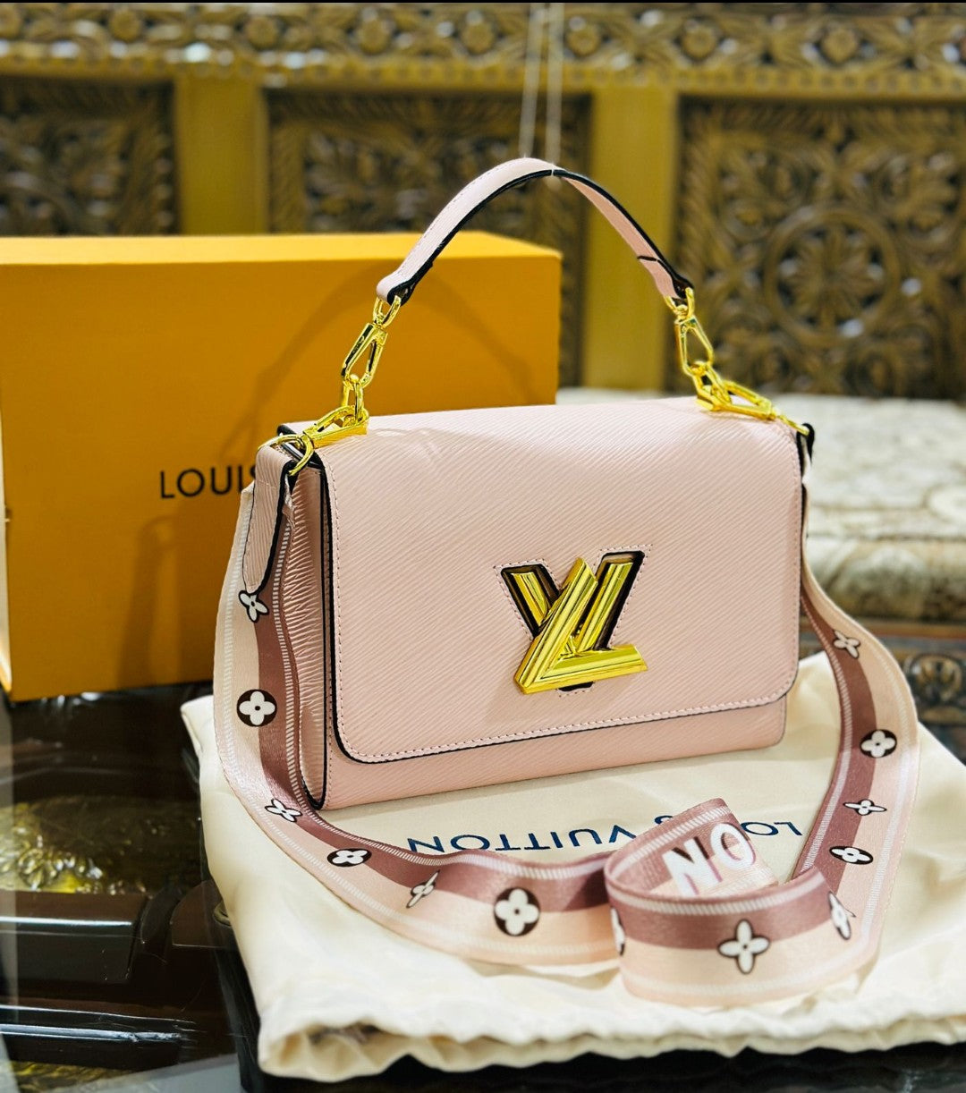 Louis Vuitton New Logo Edition Women's Crossbody Bag with Stylish Long Chain (Pink 3)