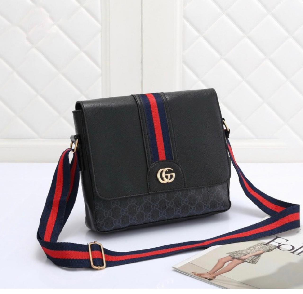 Gucci Women's Bag - Discounted Sale (Black / Grey)