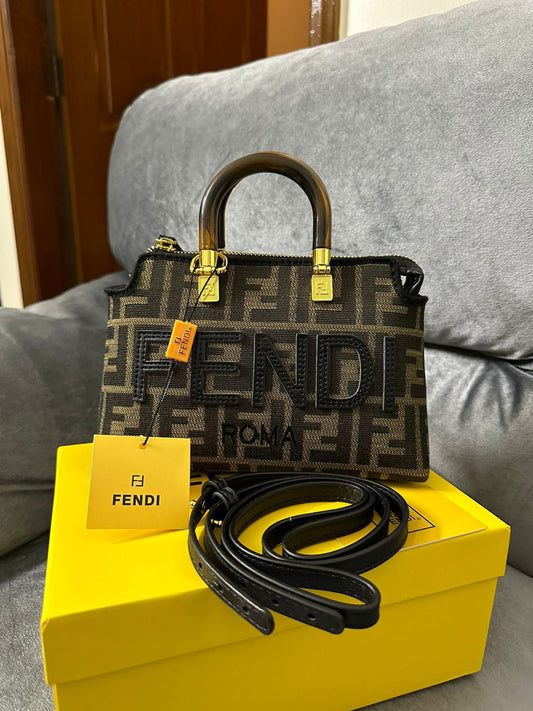 High-Quality Fendi Women's Cross Body Bag (Chocolate / Brown)