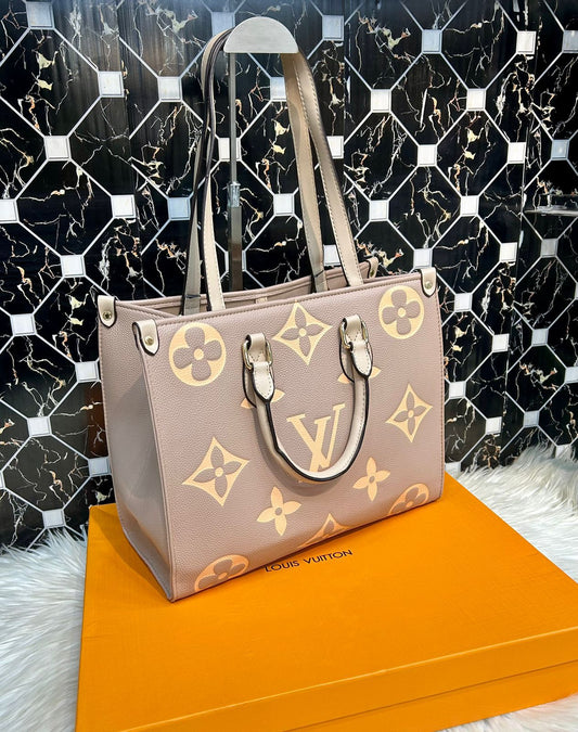 Louis Vuitton Onthego Medium Tote Bag for Women (Cream)