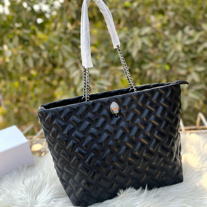 Kurt Geiger Women’s Handbag – Elegant & Timeless