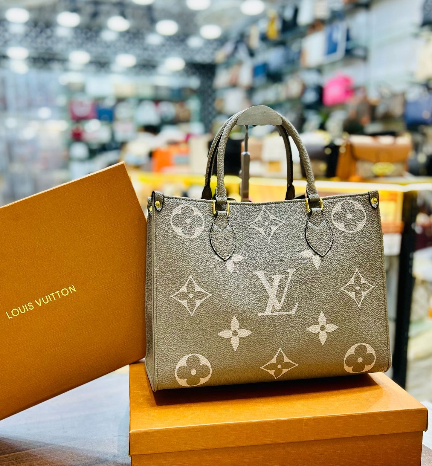 Louis Vuitton On The Go – AAA Quality, Official Model (Brown/Beige)