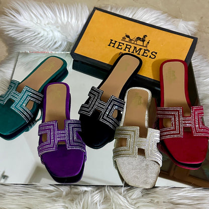 Hermès Iconic Luxury Slippers – Elegant & Timeless (Green)