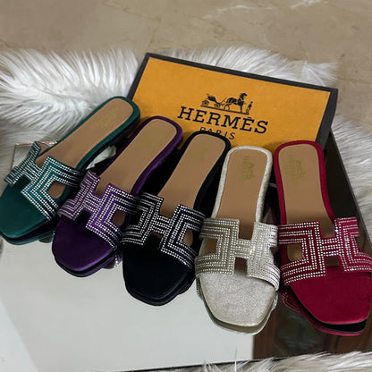 Hermès Iconic Luxury Slippers – Elegant & Timeless (Green)
