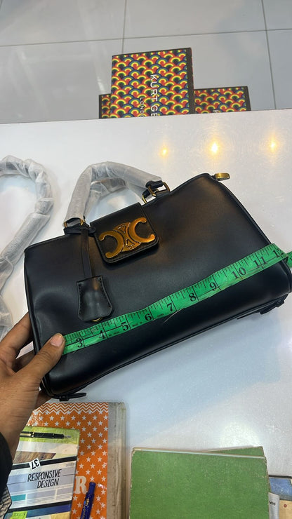 Celine Women Handbag – Master Quality (Black)