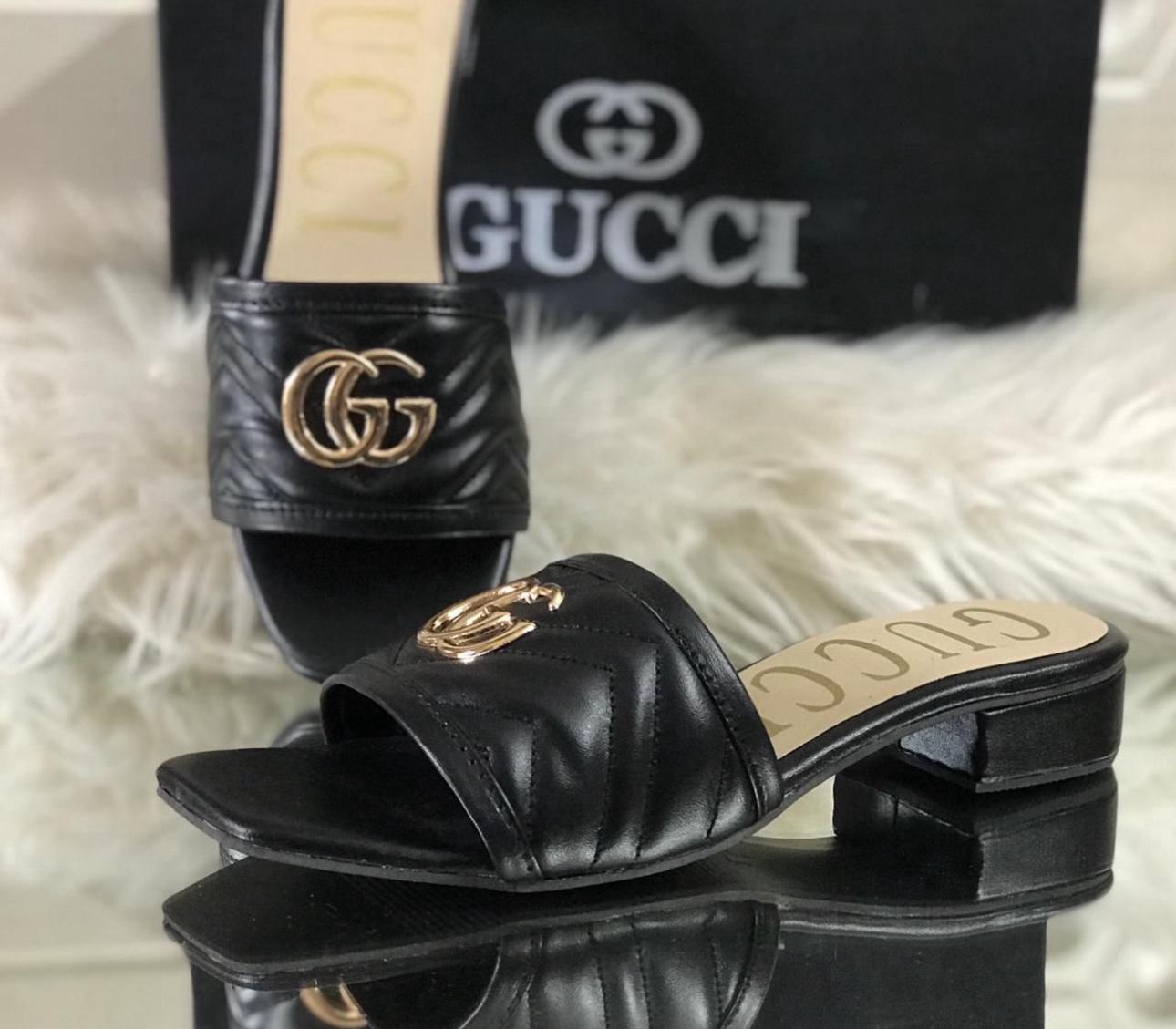 GUCCI Women's Slippers – Timeless Elegance & Comfort