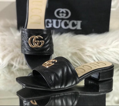 GUCCI Women's Slippers – Timeless Elegance & Comfort