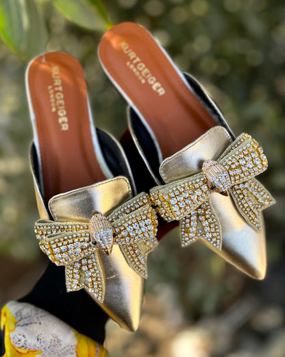Kurt Geiger Women's Flat Mules – Chic & Comfortable (Gold)