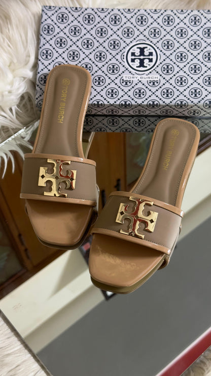 TORY BURCH RESTOCK – Women Flat Slippers (Brown)