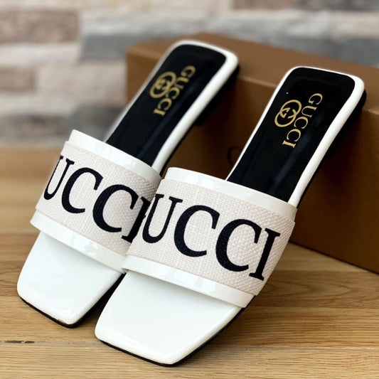 GUCCI — Designer Women's Flat Slippers (With Brand Box) (White)