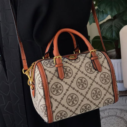 TORY BURCH — Women's Duffle Bag (Complete Branded Packaging) (Brown & Beige)