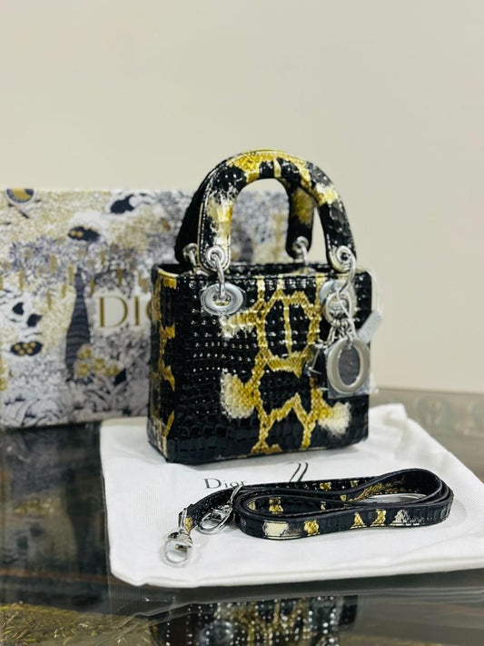 DIOR — Lady Bag (Premium Quality | Full Branded Packaging) (Golden & Black)