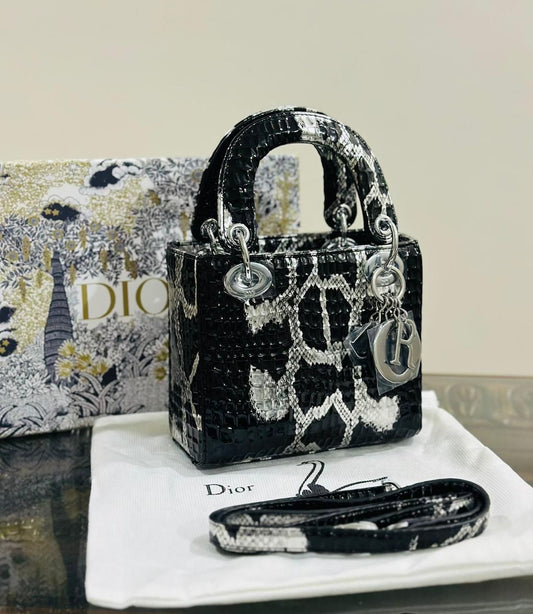 DIOR — Lady Bag (Premium Quality | Full Branded Packaging) (Black & White)