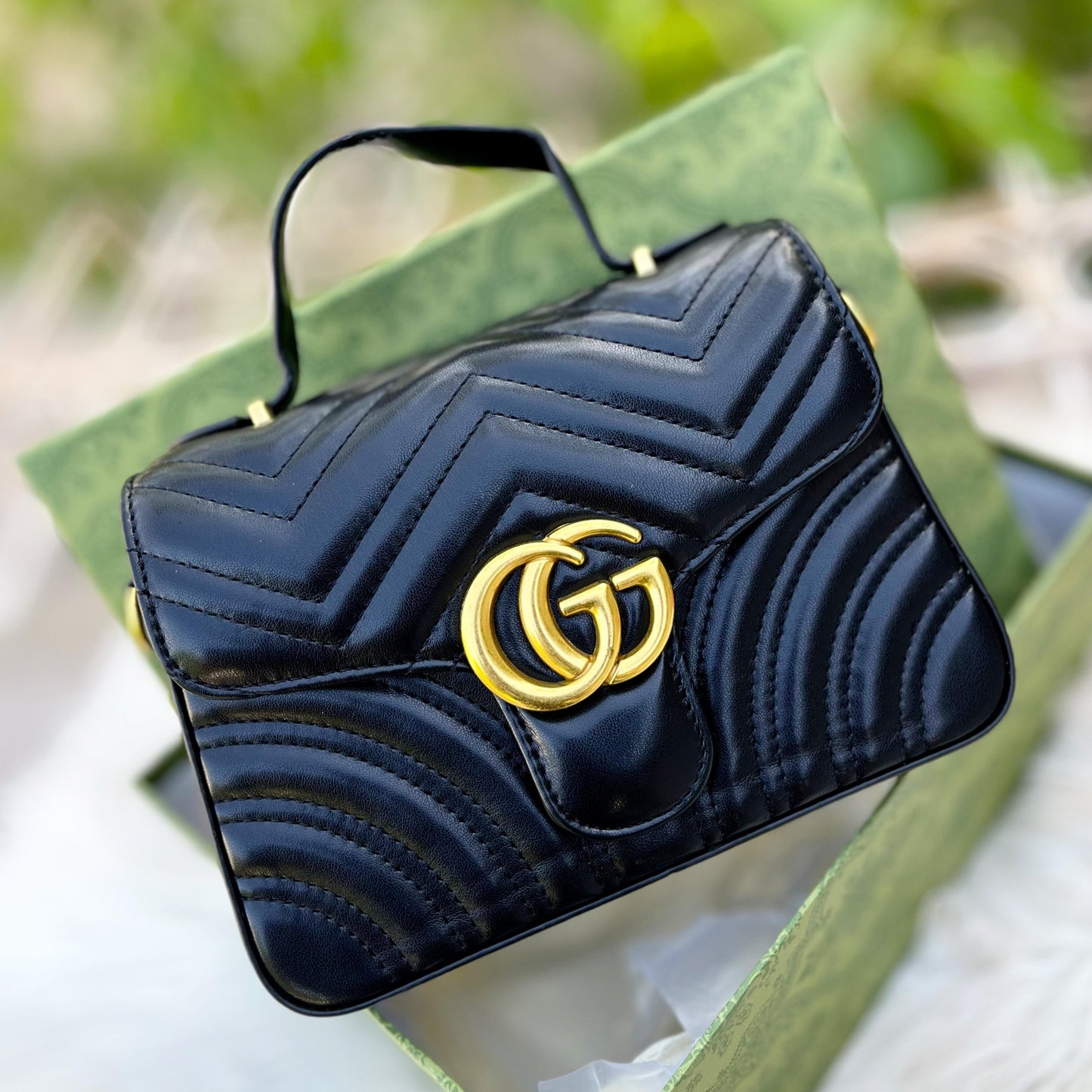 GUCCI — Cross Shoulder Bag (With Full Branding | Brand Box & Dustbag Included) (Black)