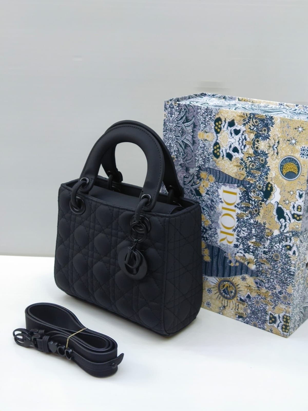 DIOR — Women's Premium Leather Bag (Same as Original | With Dust Bag & Brand Box) (Black)