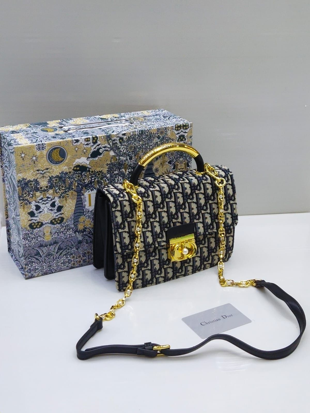 DIOR — Medium Women's Bag (High Quality | Same As Original | Full Dior Packaging) (Off White & Black)